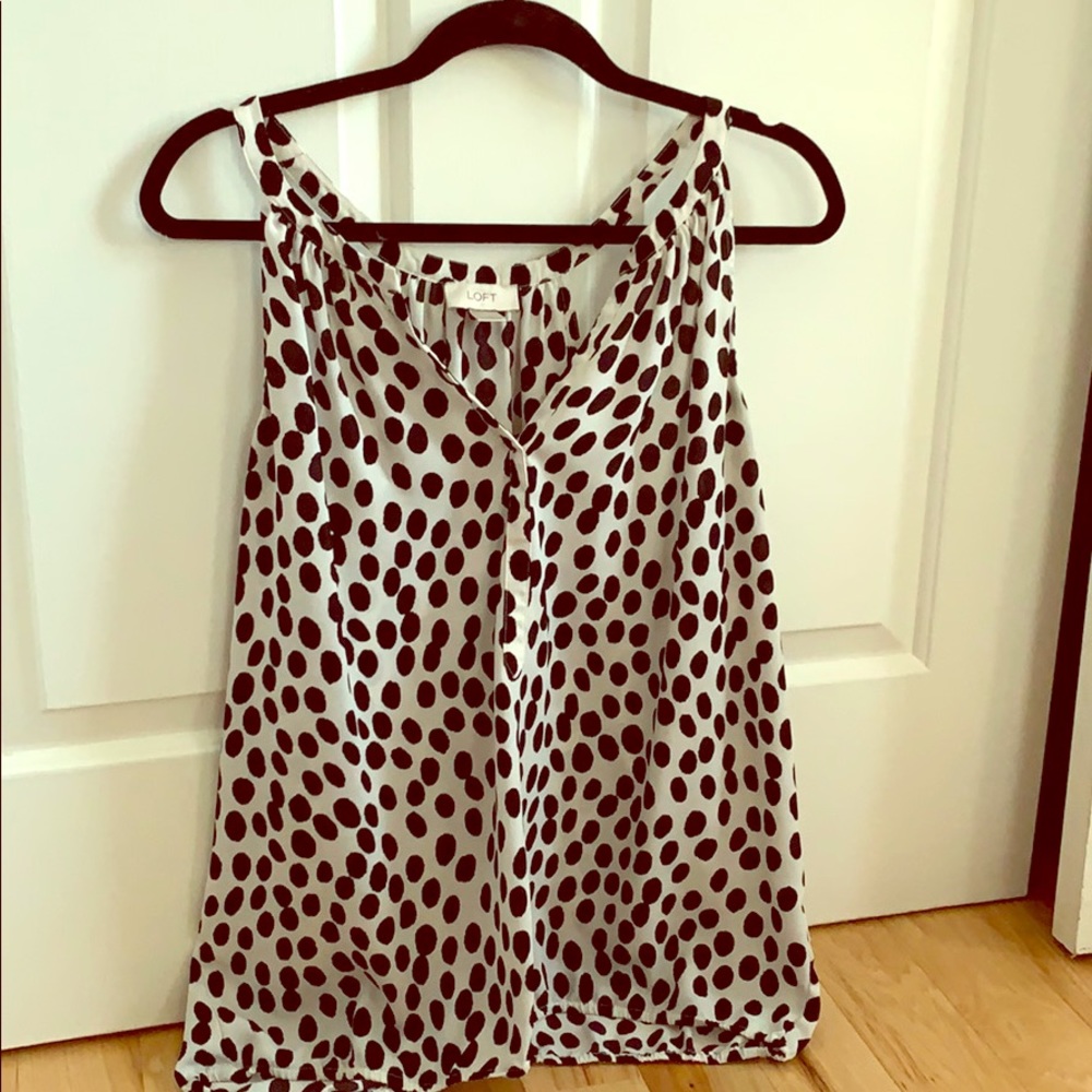 Loft sleeveless blouse white with black polka dots